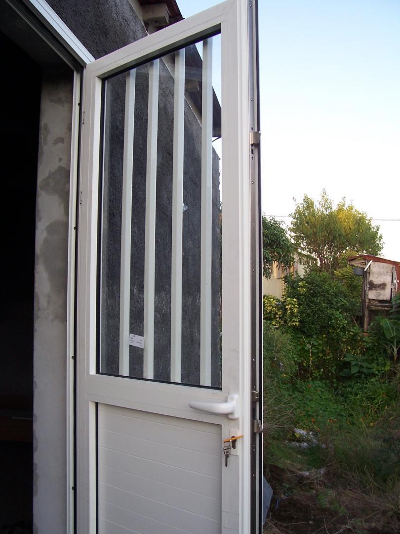 Portes-fenêtres, Saint-Benoît