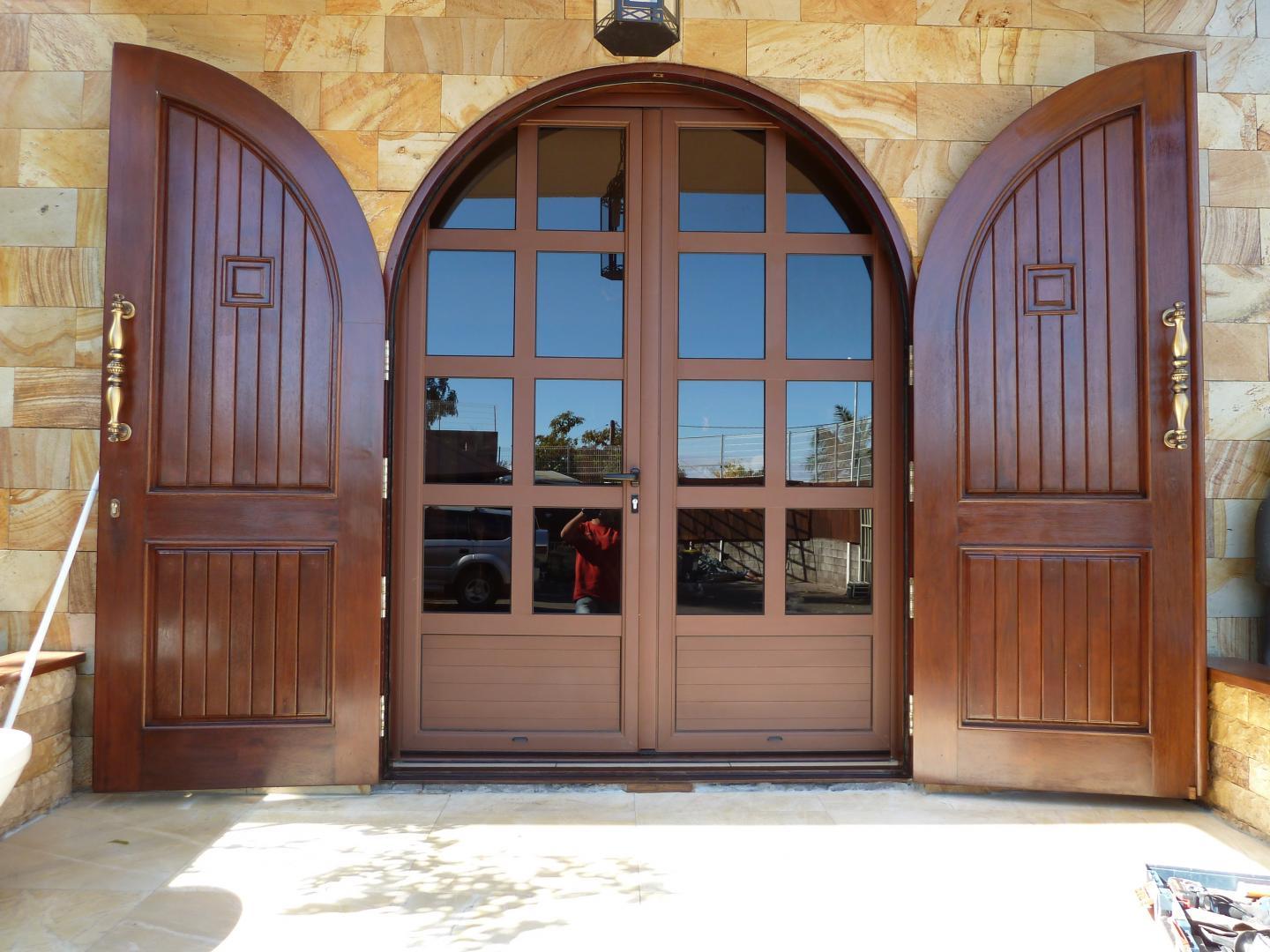 Menuiserie alu et bois, Saint-Denis